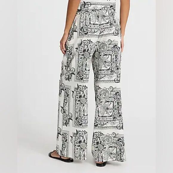 NWT EXPRESS High waisted design wide leg pants Size Small - Picture 4 of 10